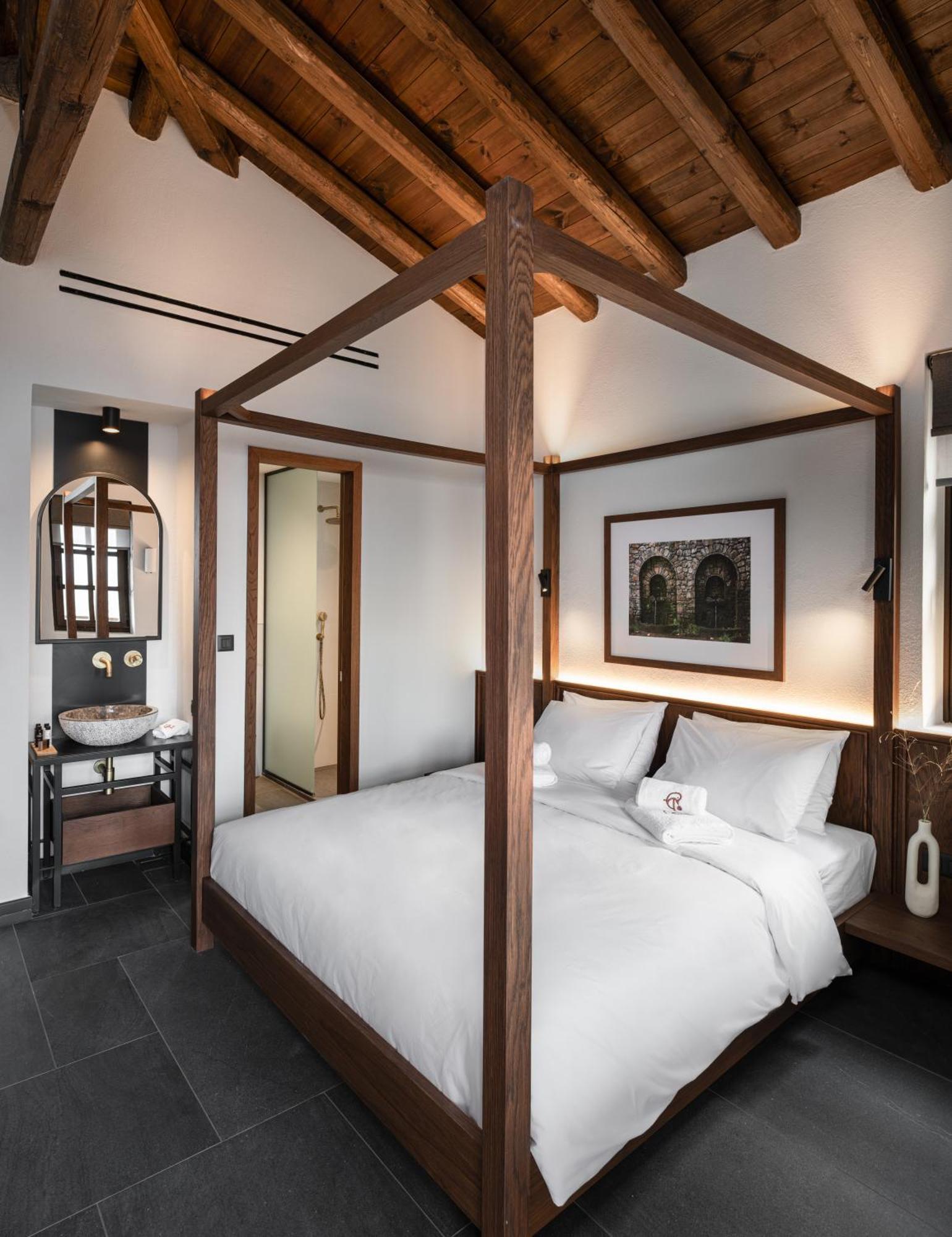 Unedo All Seasons Boutique Hotel Palaios Panteleimonas Exterior photo